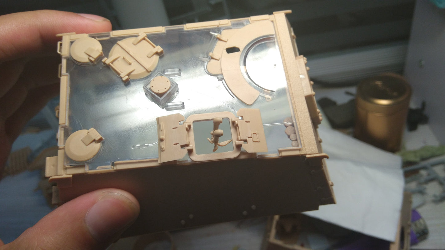Amusing Hobby 35A030 1/35 Sd.Kfz.184 Ferdinand & 16t Strabokran